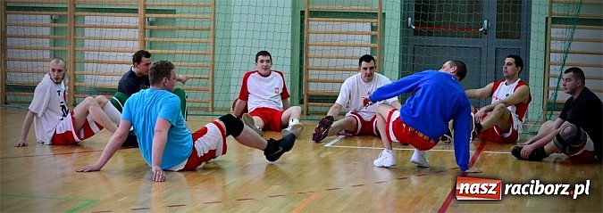 Zdjęcie w galerii na portalu naszraciborz.pl: Najlepsza czwórka ligi już znana wiadomości z regionu