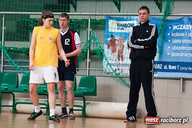 Zdjęcie w galerii na portalu naszraciborz.pl: Piłkarki Szkoły Mistrzostwa Sportowego zwyciężyły w Turnieju Makroregionalnym wiadomości z regionu