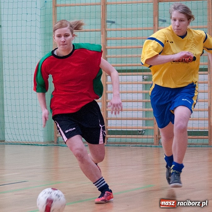 Zdjęcie w galerii na portalu naszraciborz.pl: Piłkarki Szkoły Mistrzostwa Sportowego zwyciężyły w Turnieju Makroregionalnym wiadomości z regionu
