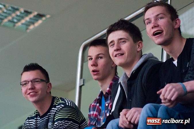 Zdjęcie w galerii na portalu naszraciborz.pl: Piłkarki Szkoły Mistrzostwa Sportowego zwyciężyły w Turnieju Makroregionalnym wiadomości z regionu