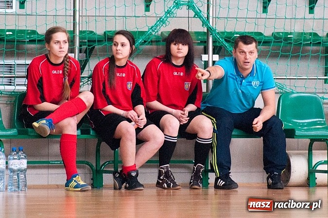 Zdjęcie w galerii na portalu naszraciborz.pl: Piłkarki Szkoły Mistrzostwa Sportowego zwyciężyły w Turnieju Makroregionalnym wiadomości z regionu