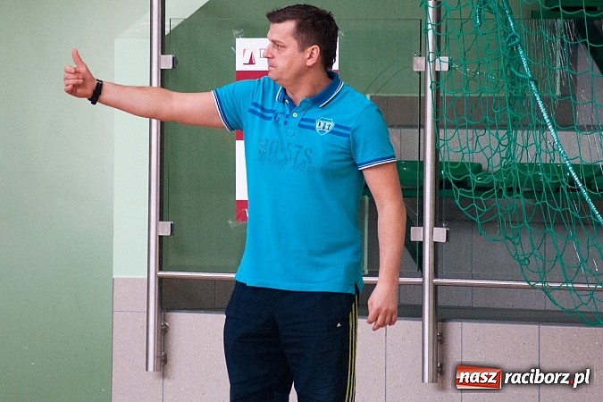 Zdjęcie w galerii na portalu naszraciborz.pl: Piłkarki Szkoły Mistrzostwa Sportowego zwyciężyły w Turnieju Makroregionalnym wiadomości z regionu