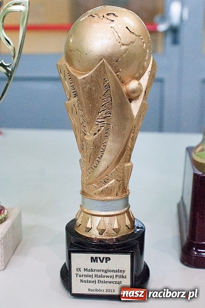 Zdjęcie w galerii na portalu naszraciborz.pl: Piłkarki Szkoły Mistrzostwa Sportowego zwyciężyły w Turnieju Makroregionalnym wiadomości z regionu