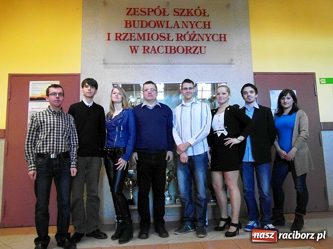 Zdjęcie w galerii na portalu naszraciborz.pl: Troje uczniów Budowlanki w finale OWiUB wiadomości z regionu