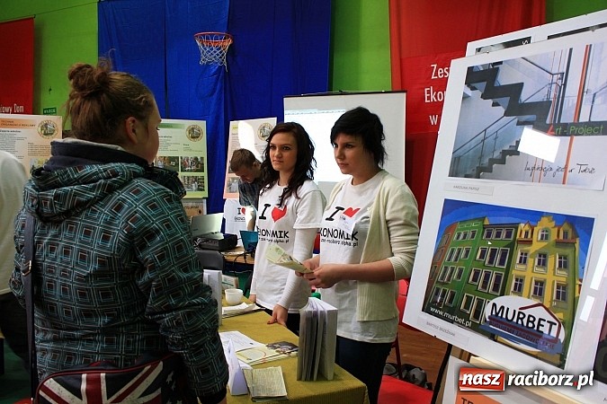 Zdjęcie w galerii na portalu naszraciborz.pl: Czemu warto uczyć się właśnie w TEJ szkole? wiadomości z regionu