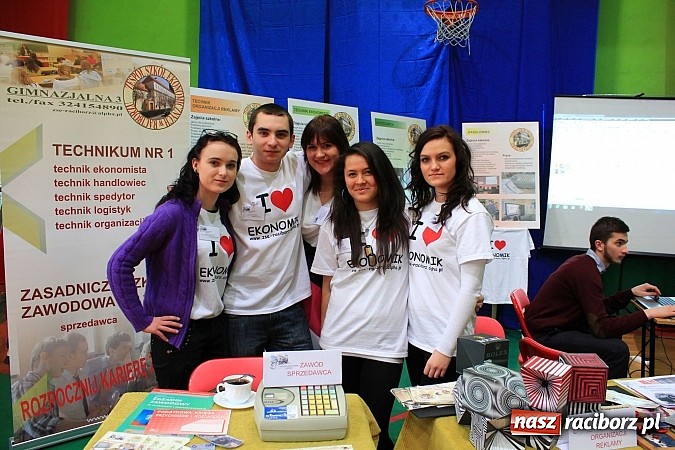 Zdjęcie w galerii na portalu naszraciborz.pl: Czemu warto uczyć się właśnie w TEJ szkole? wiadomości z regionu