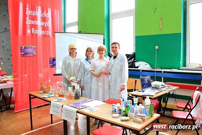 Zdjęcie w galerii na portalu naszraciborz.pl: Czemu warto uczyć się właśnie w TEJ szkole? wiadomości z regionu