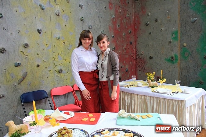 Zdjęcie w galerii na portalu naszraciborz.pl: Czemu warto uczyć się właśnie w TEJ szkole? wiadomości z regionu