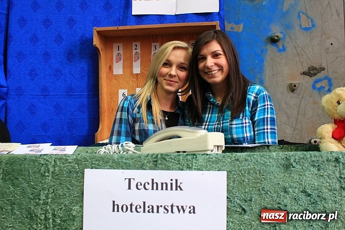 Zdjęcie w galerii na portalu naszraciborz.pl: Czemu warto uczyć się właśnie w TEJ szkole? wiadomości z regionu