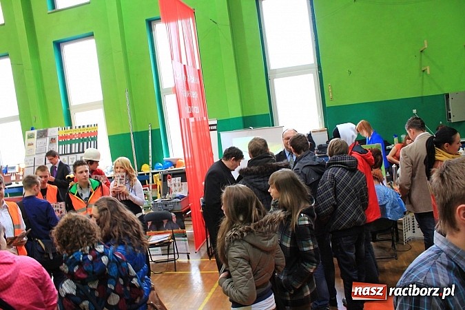 Zdjęcie w galerii na portalu naszraciborz.pl: Czemu warto uczyć się właśnie w TEJ szkole? wiadomości z regionu