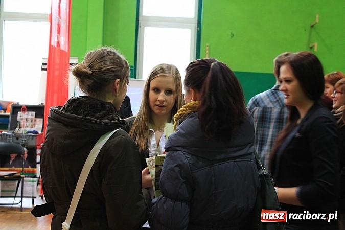 Zdjęcie w galerii na portalu naszraciborz.pl: Czemu warto uczyć się właśnie w TEJ szkole? wiadomości z regionu