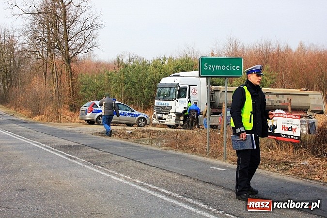 Zdjęcie w galerii na portalu naszraciborz.pl: Wypadek w Jankowicach. Dwie osoby ranne wiadomości z regionu