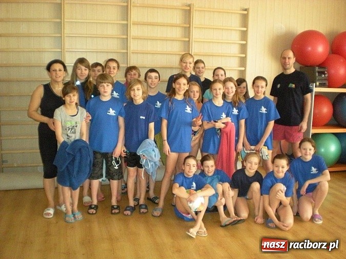 Zdjęcie w galerii na portalu naszraciborz.pl: Pracowity tydzień raciborskich pływaków wiadomości z regionu