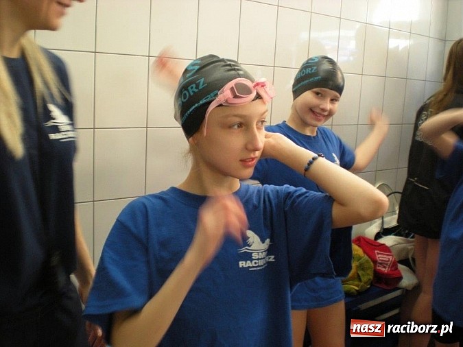 Zdjęcie w galerii na portalu naszraciborz.pl: Pracowity tydzień raciborskich pływaków wiadomości z regionu