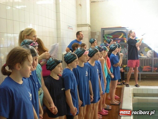 Zdjęcie w galerii na portalu naszraciborz.pl: Pracowity tydzień raciborskich pływaków wiadomości z regionu