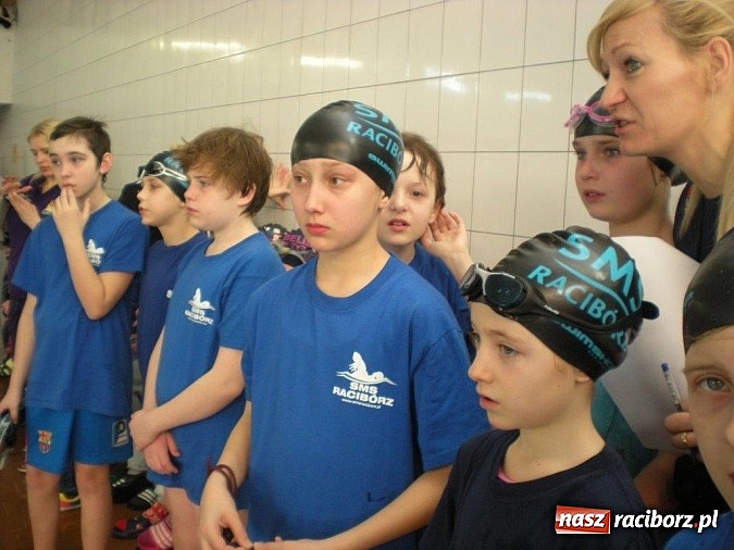 Zdjęcie w galerii na portalu naszraciborz.pl: Pracowity tydzień raciborskich pływaków wiadomości z regionu