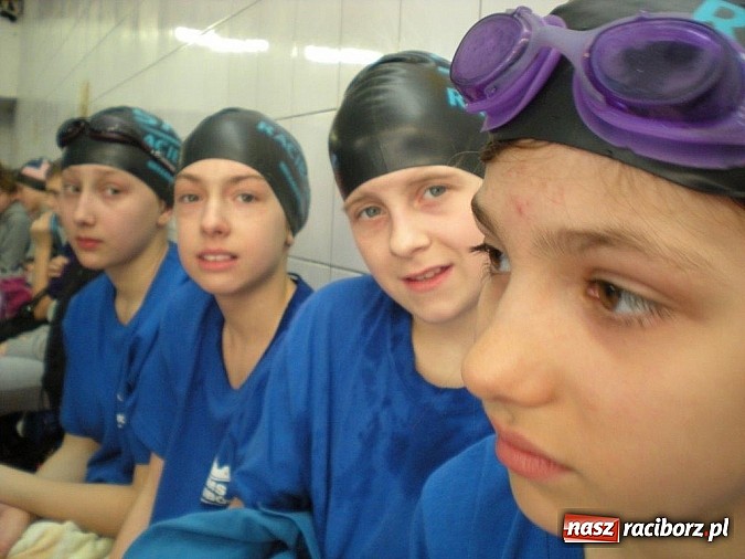 Zdjęcie w galerii na portalu naszraciborz.pl: Pracowity tydzień raciborskich pływaków wiadomości z regionu