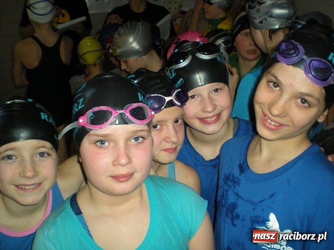 Zdjęcie w galerii na portalu naszraciborz.pl: Pracowity tydzień raciborskich pływaków wiadomości z regionu