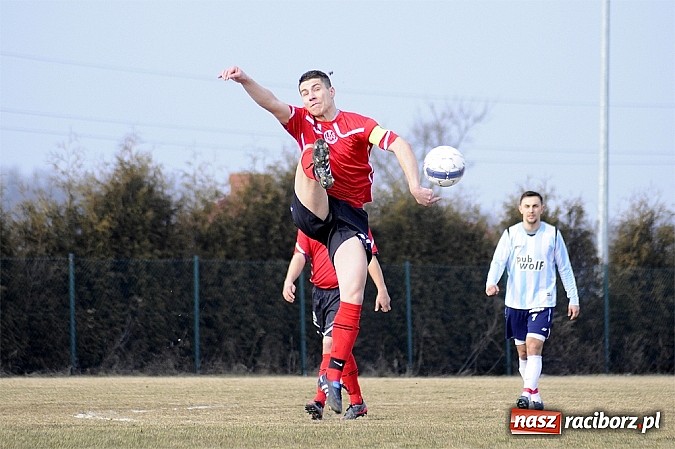 Zdjęcie w galerii na portalu naszraciborz.pl: Markowice pierwszym pogromcą Pawłowa wiadomości z regionu