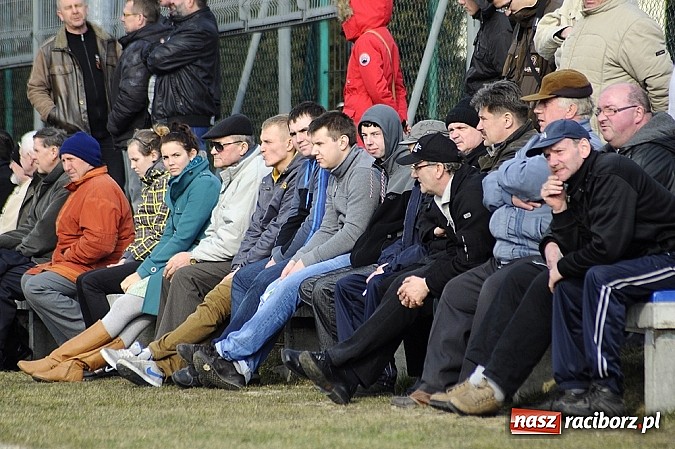 Zdjęcie w galerii na portalu naszraciborz.pl: Markowice pierwszym pogromcą Pawłowa wiadomości z regionu