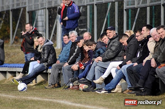 Zdjęcie w galerii na portalu naszraciborz.pl: Markowice pierwszym pogromcą Pawłowa wiadomości z regionu