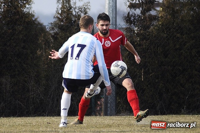 Zdjęcie w galerii na portalu naszraciborz.pl: Markowice pierwszym pogromcą Pawłowa wiadomości z regionu