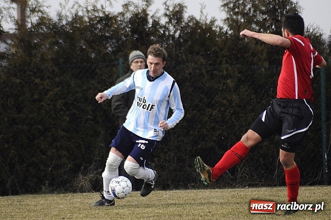 Zdjęcie w galerii na portalu naszraciborz.pl: Markowice pierwszym pogromcą Pawłowa wiadomości z regionu