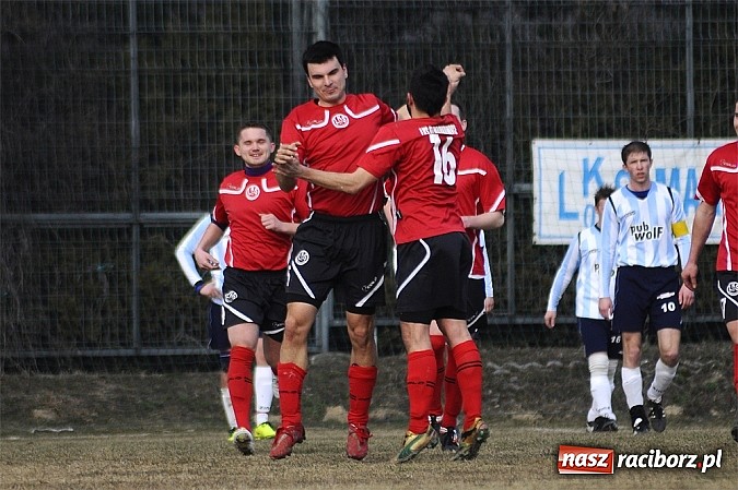 Zdjęcie w galerii na portalu naszraciborz.pl: Markowice pierwszym pogromcą Pawłowa wiadomości z regionu