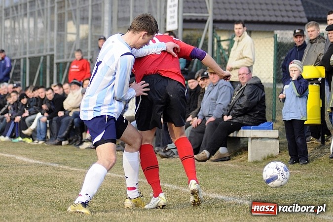 Zdjęcie w galerii na portalu naszraciborz.pl: Markowice pierwszym pogromcą Pawłowa wiadomości z regionu
