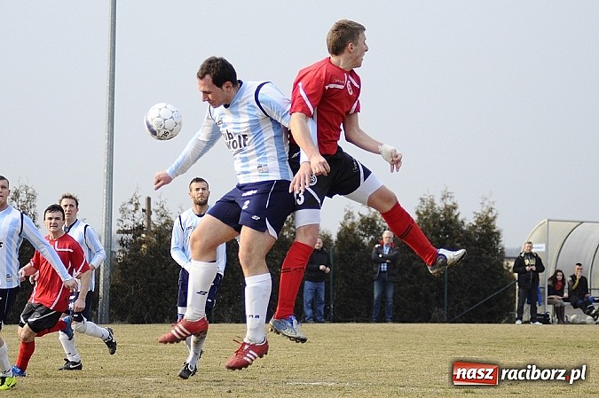 Zdjęcie w galerii na portalu naszraciborz.pl: Markowice pierwszym pogromcą Pawłowa wiadomości z regionu