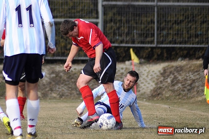 Zdjęcie w galerii na portalu naszraciborz.pl: Markowice pierwszym pogromcą Pawłowa wiadomości z regionu
