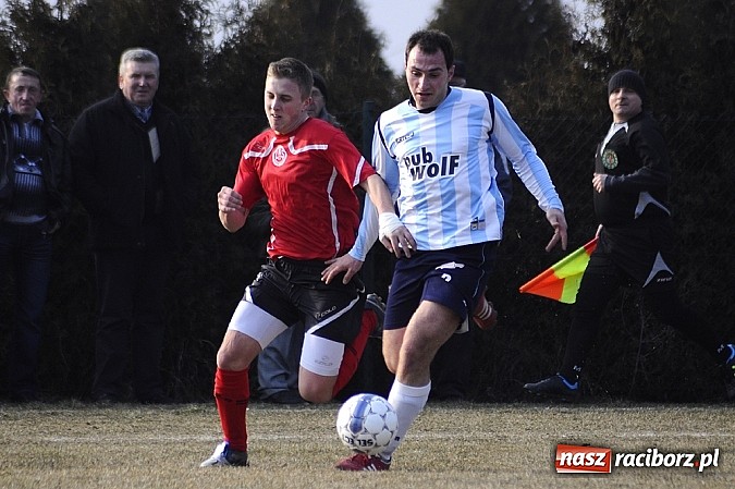 Zdjęcie w galerii na portalu naszraciborz.pl: Markowice pierwszym pogromcą Pawłowa wiadomości z regionu