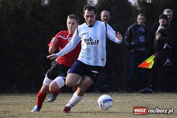 Zdjęcie w galerii na portalu naszraciborz.pl: Markowice pierwszym pogromcą Pawłowa wiadomości z regionu