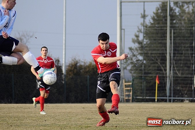 Zdjęcie w galerii na portalu naszraciborz.pl: Markowice pierwszym pogromcą Pawłowa wiadomości z regionu