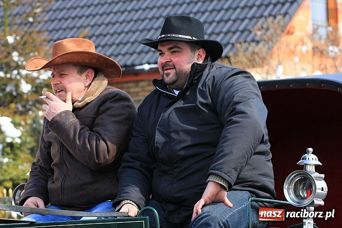 Zdjęcie w galerii na portalu naszraciborz.pl: Wielkanocna procesja konna w Bieńkowicach wiadomości z regionu