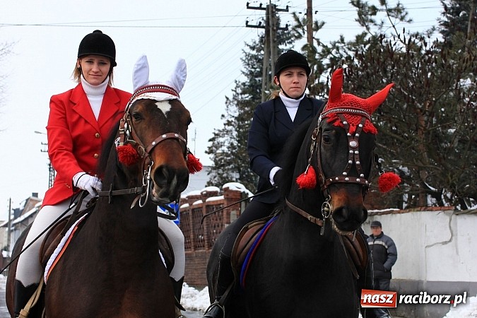 Zdjęcie w galerii na portalu naszraciborz.pl: Wielkanocna procesja konna w Bieńkowicach wiadomości z regionu