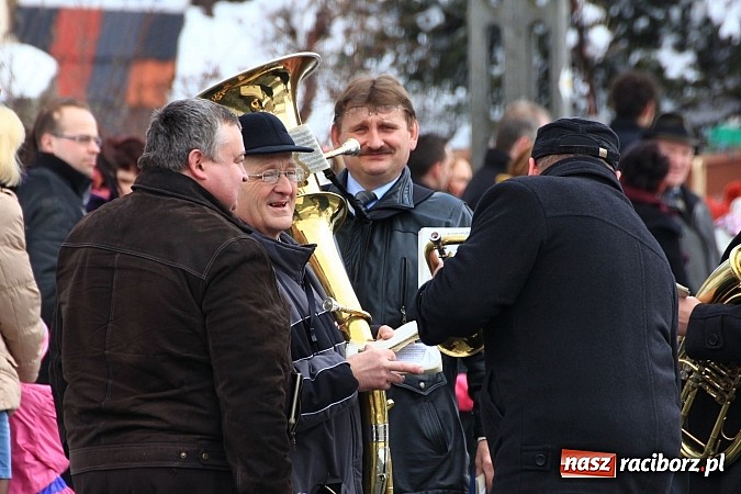Zdjęcie w galerii na portalu naszraciborz.pl: Wielkanocna procesja konna w Bieńkowicach wiadomości z regionu