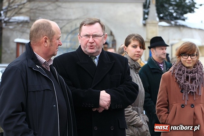 Zdjęcie w galerii na portalu naszraciborz.pl: Wielkanocna procesja konna w Bieńkowicach wiadomości z regionu