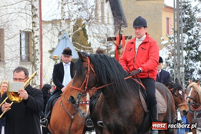 Zdjęcie w galerii na portalu naszraciborz.pl: Wielkanocna procesja konna w Bieńkowicach wiadomości z regionu