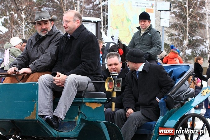 Zdjęcie w galerii na portalu naszraciborz.pl: Wielkanocna procesja konna w Bieńkowicach wiadomości z regionu