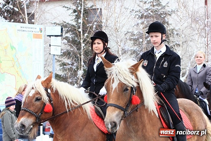 Zdjęcie w galerii na portalu naszraciborz.pl: Wielkanocna procesja konna w Bieńkowicach wiadomości z regionu