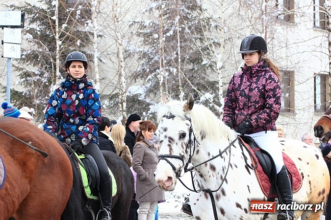 Zdjęcie w galerii na portalu naszraciborz.pl: Wielkanocna procesja konna w Bieńkowicach wiadomości z regionu
