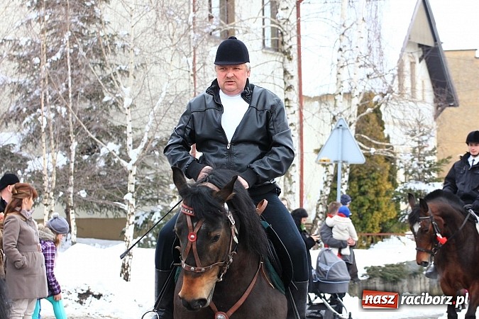 Zdjęcie w galerii na portalu naszraciborz.pl: Wielkanocna procesja konna w Bieńkowicach wiadomości z regionu