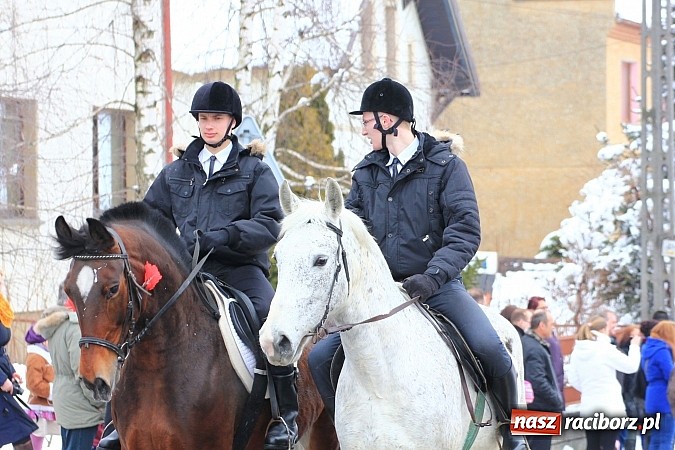 Zdjęcie w galerii na portalu naszraciborz.pl: Wielkanocna procesja konna w Bieńkowicach wiadomości z regionu