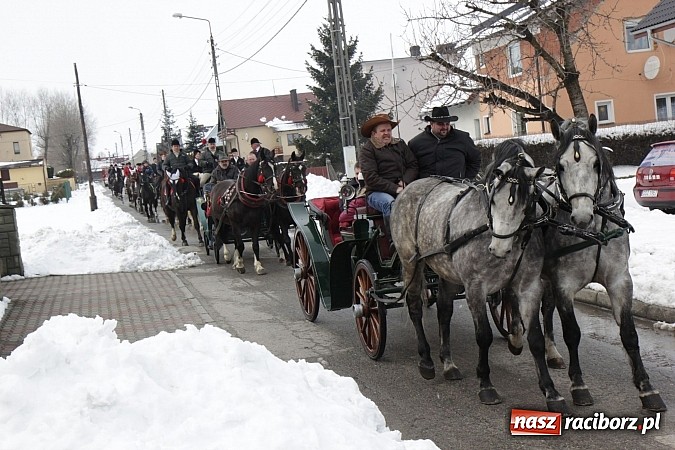 Zdjęcie w galerii na portalu naszraciborz.pl: Wielkanocna procesja konna w Bieńkowicach wiadomości z regionu