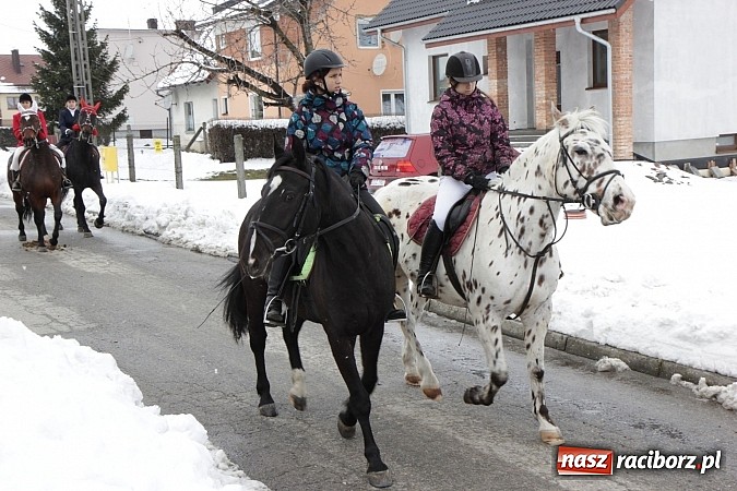 Zdjęcie w galerii na portalu naszraciborz.pl: Wielkanocna procesja konna w Bieńkowicach wiadomości z regionu