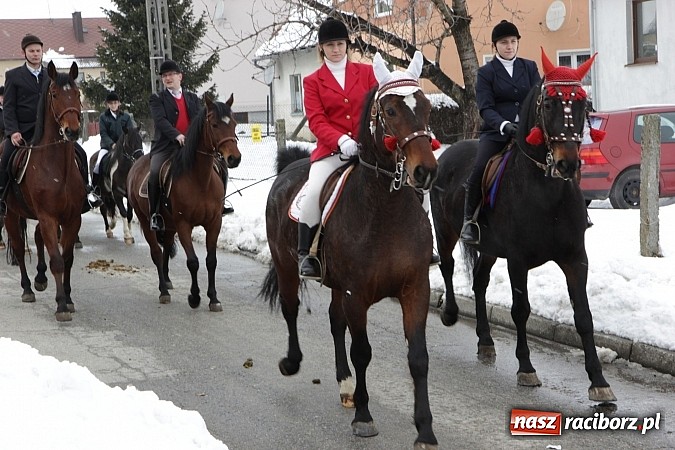 Zdjęcie w galerii na portalu naszraciborz.pl: Wielkanocna procesja konna w Bieńkowicach wiadomości z regionu