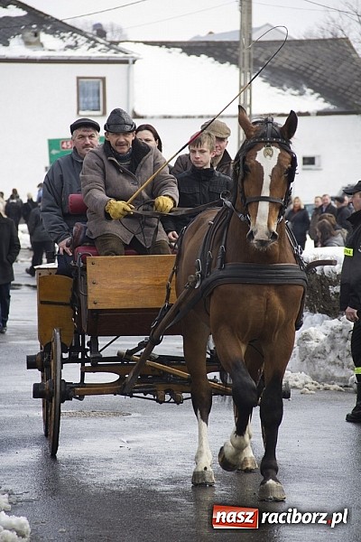 Zdjęcie w galerii na portalu naszraciborz.pl: W Raciborzu-Sudole zima jeźdźcom niestraszna. Przyjechał nawet szef Solidarności wiadomości z regionu