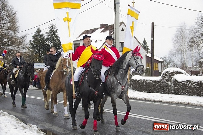 Zdjęcie w galerii na portalu naszraciborz.pl: W Raciborzu-Sudole zima jeźdźcom niestraszna. Przyjechał nawet szef Solidarności wiadomości z regionu