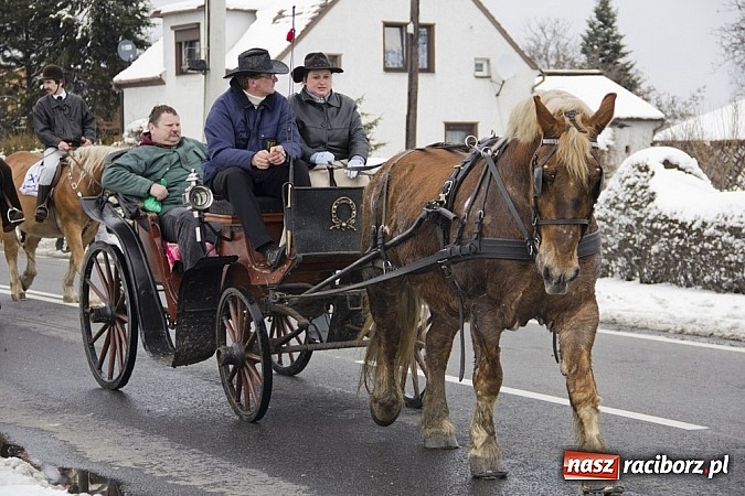 Zdjęcie w galerii na portalu naszraciborz.pl: W Raciborzu-Sudole zima jeźdźcom niestraszna. Przyjechał nawet szef Solidarności wiadomości z regionu